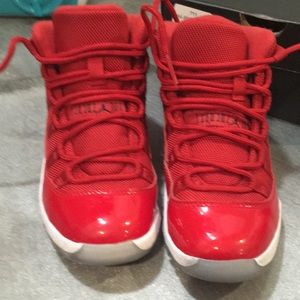 Jordan retro 11 youth